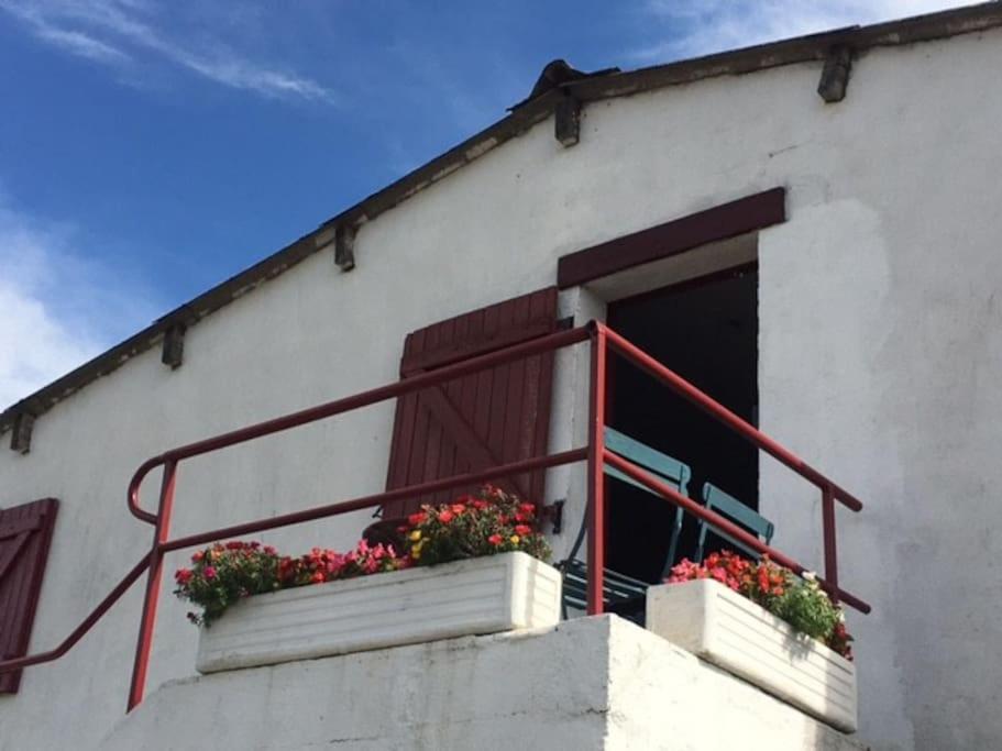 Le Depot Appartement Du Canal 80M2 A Champvert Kültér fotó